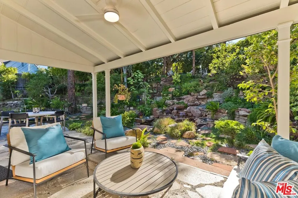 1609 Comstock Avenue Los Angeles, CA 90024