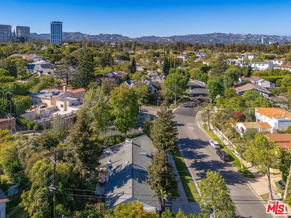 1609 Comstock Avenue Los Angeles, CA 90024