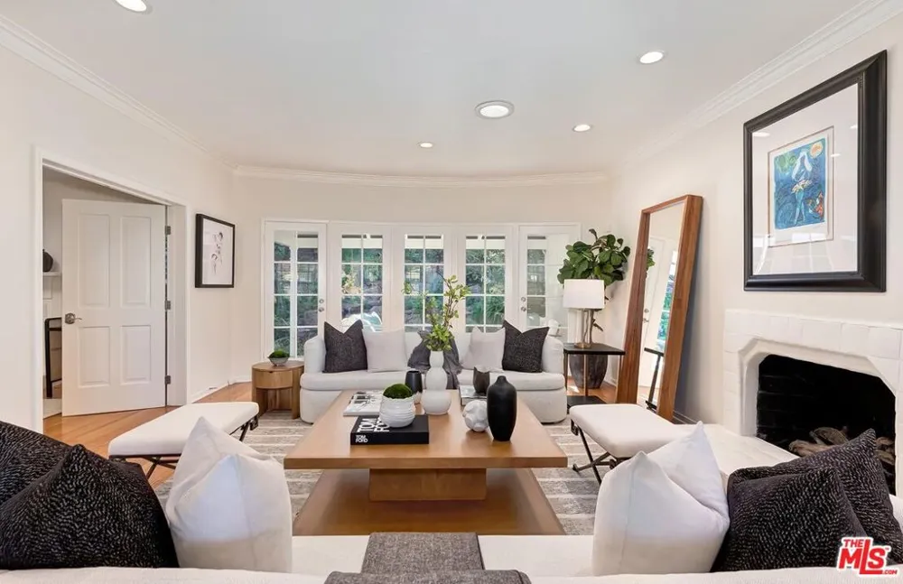 1609 Comstock Avenue Los Angeles, CA 90024