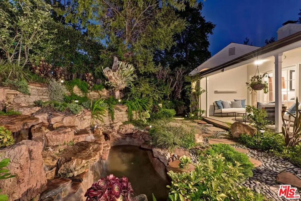 1609 Comstock Avenue Los Angeles, CA 90024