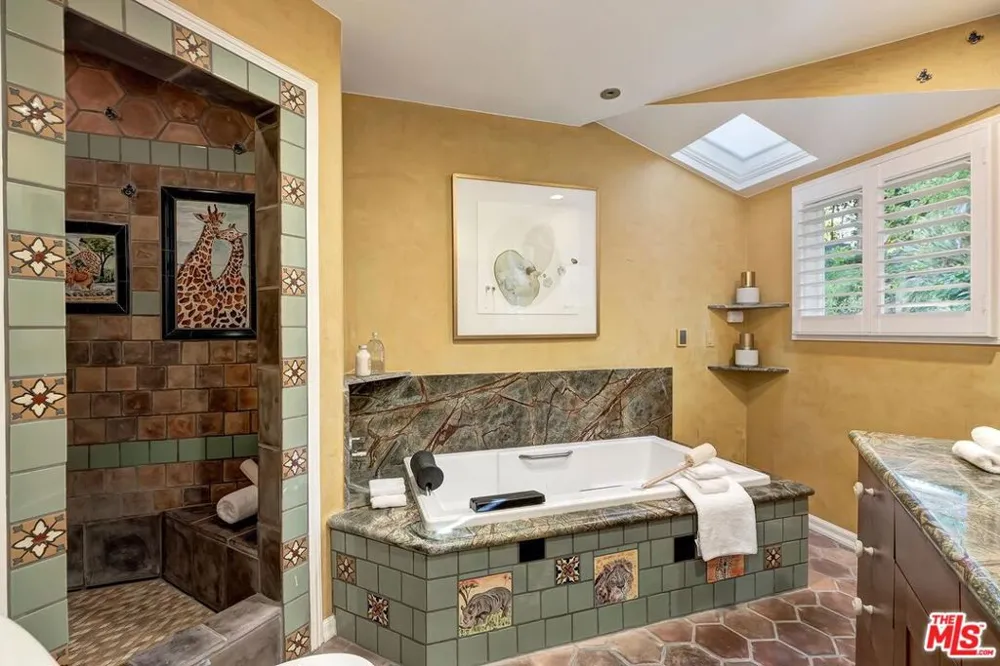 1609 Comstock Avenue Los Angeles, CA 90024