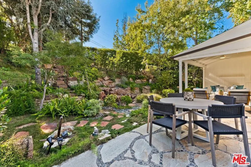 1609 Comstock Avenue Los Angeles, CA 90024