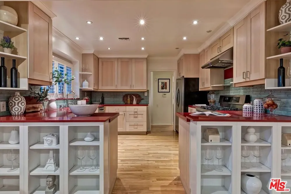 1609 Comstock Avenue Los Angeles, CA 90024