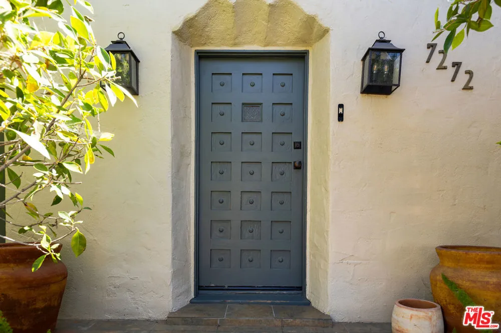 7272 Willoughby Avenue Los Angeles, CA 90046