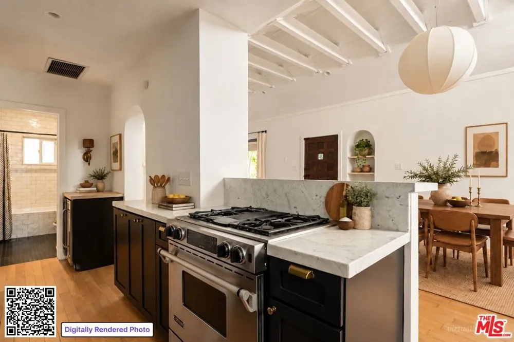 7272 Willoughby Avenue Los Angeles, CA 90046