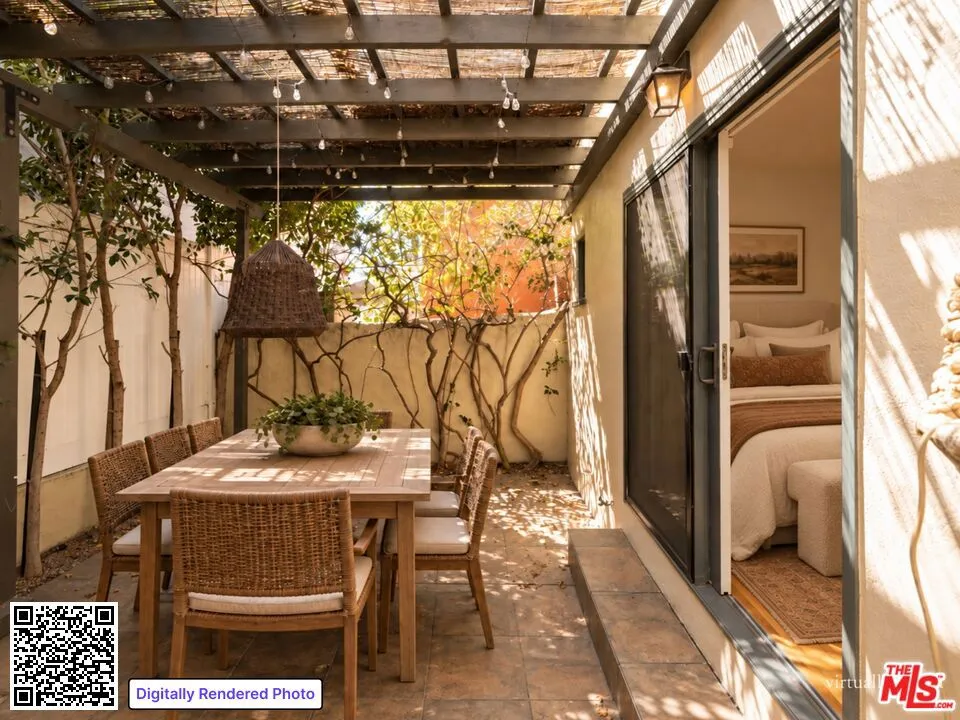 7272 Willoughby Avenue Los Angeles, CA 90046