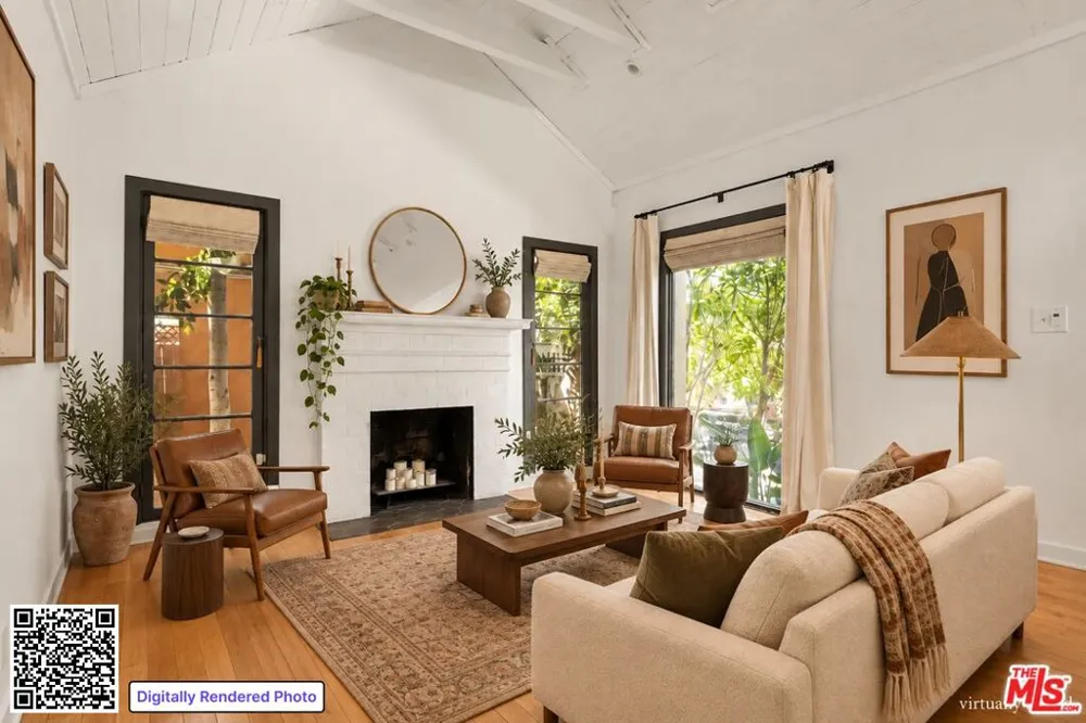 7272 Willoughby Avenue Los Angeles, CA 90046