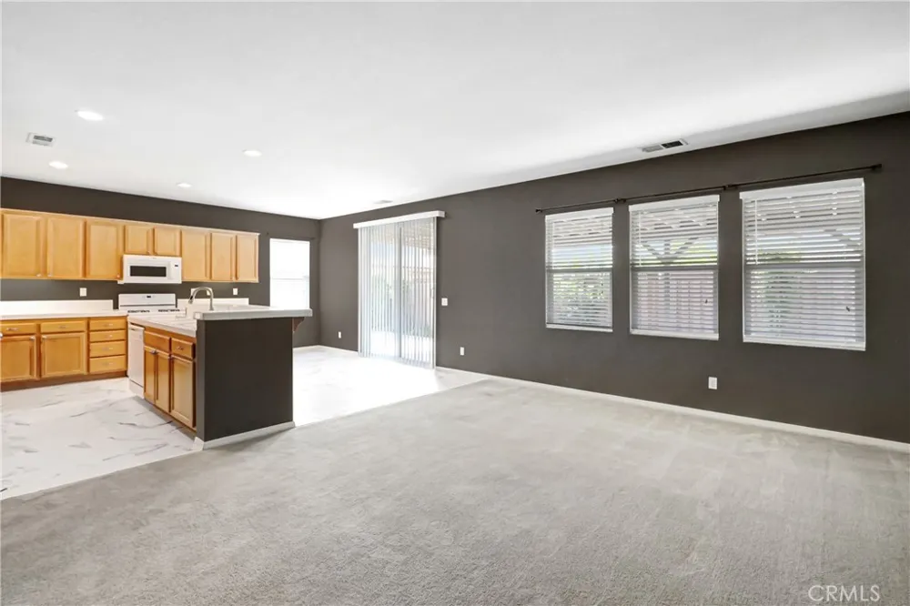 1041 Paintbrush Hemet, CA 92545