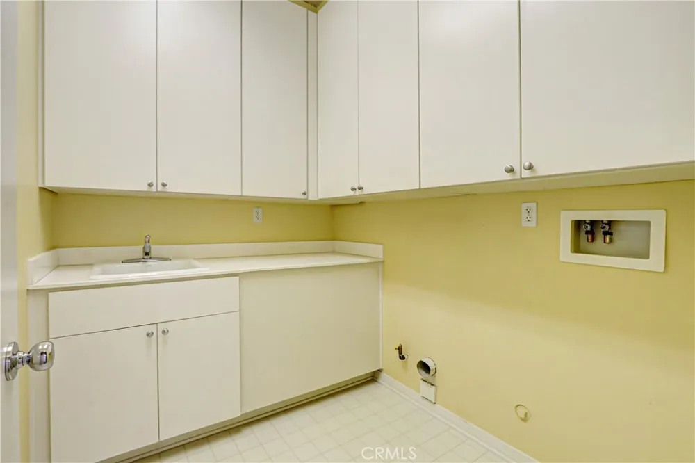 1041 Paintbrush Hemet, CA 92545