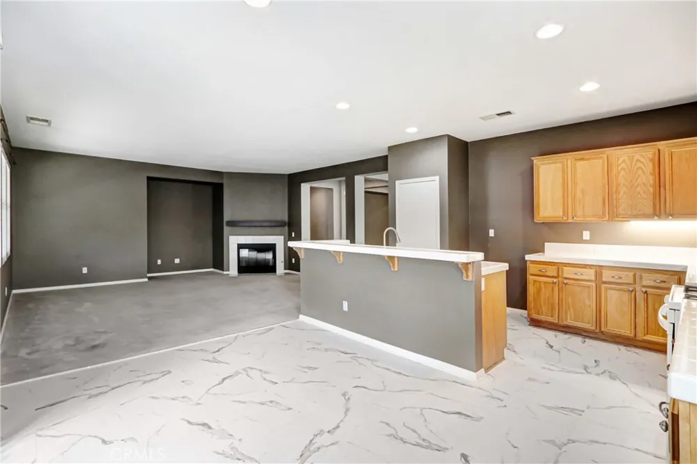 1041 Paintbrush Hemet, CA 92545
