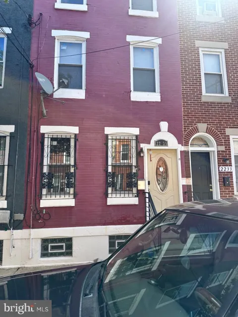 2235 HANCOCK STREET