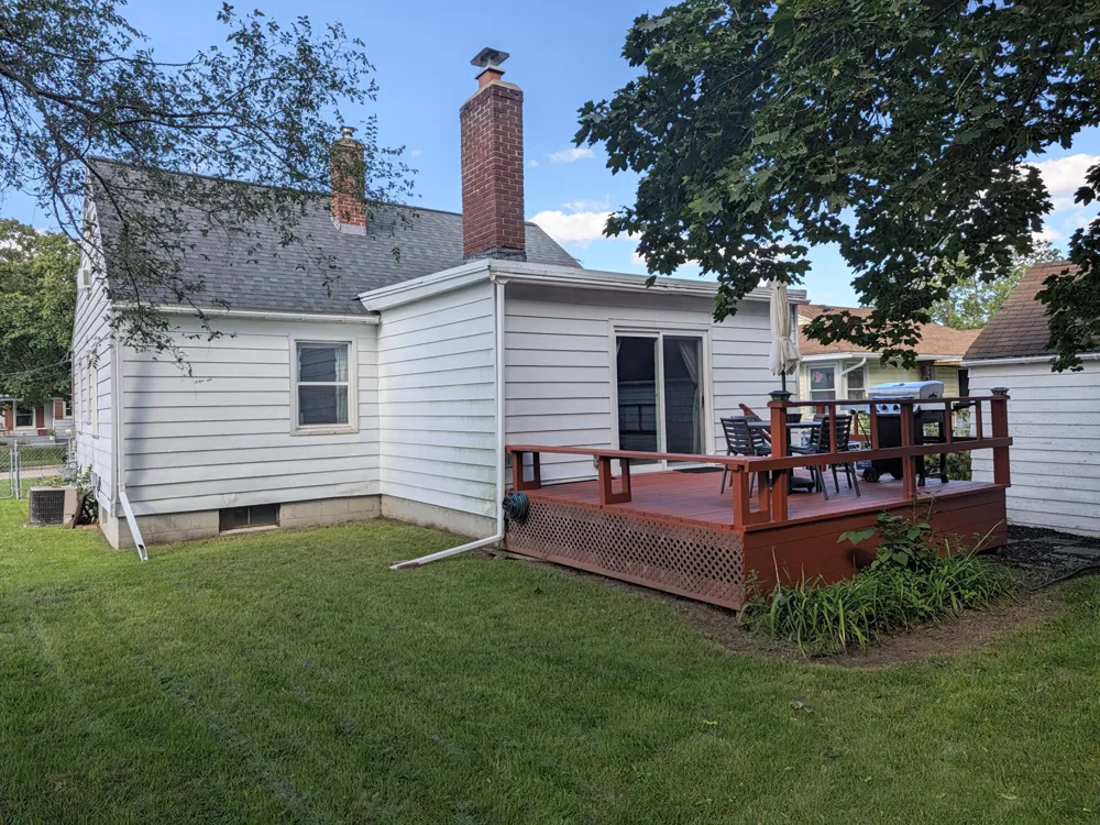 944 Kentfield Street SW Wyoming, MI 49509