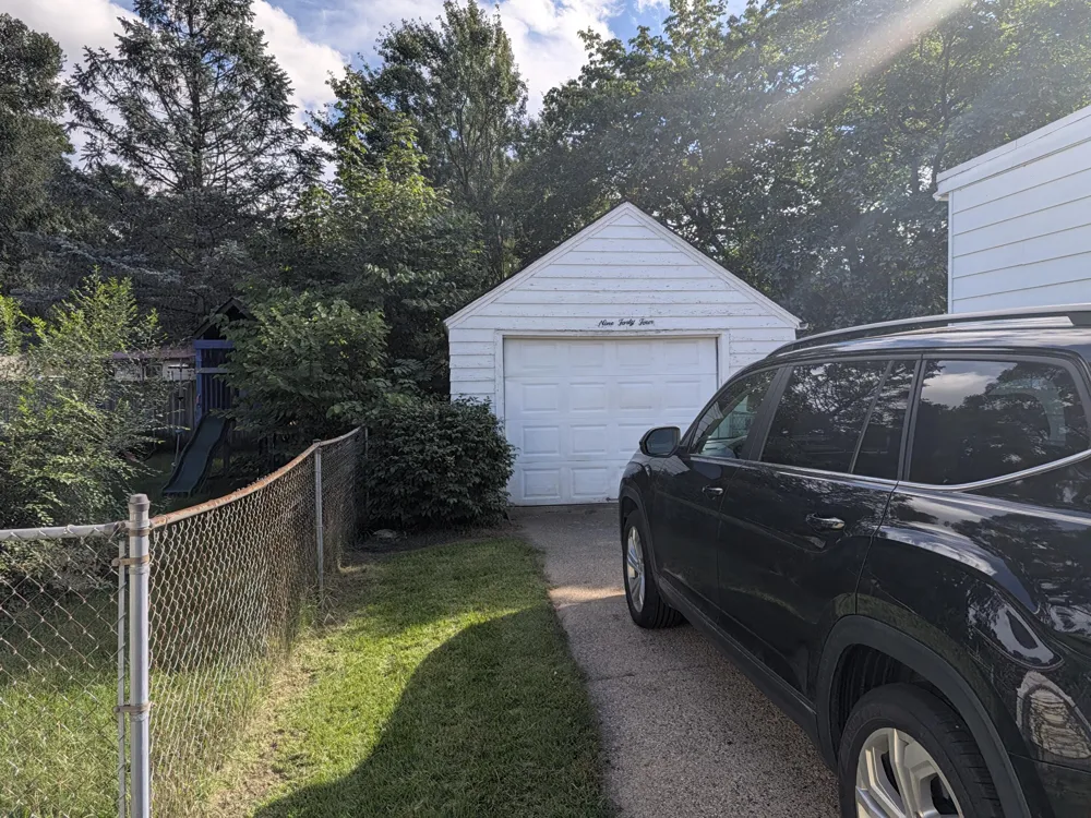 944 Kentfield Street SW Wyoming, MI 49509