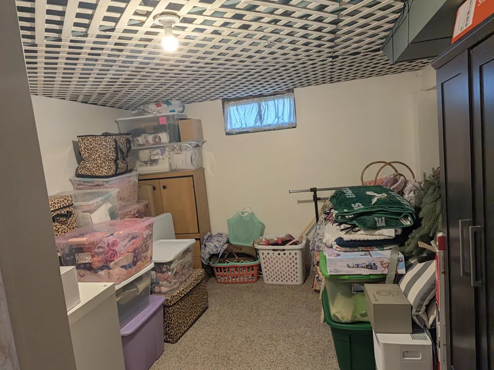 944 Kentfield Street SW Wyoming, MI 49509