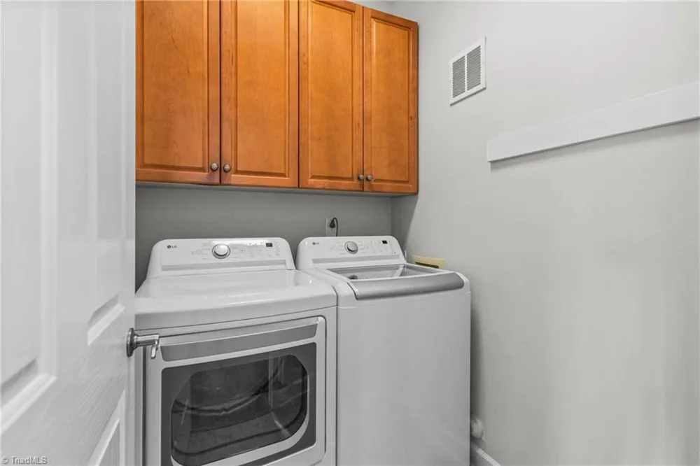 7431 Craigberry Court Rural Hall, NC 27045
