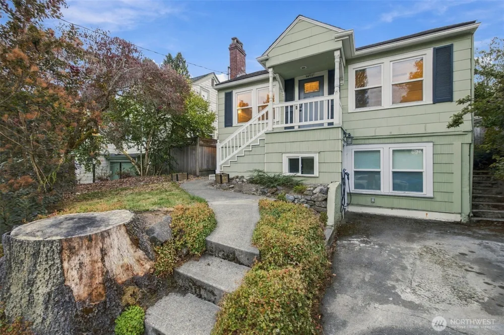 6043 37th Avenue NE Seattle, WA 98115