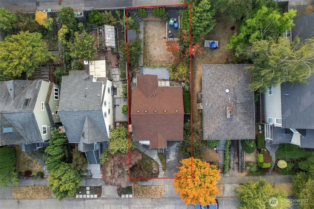 6043 37th Avenue NE Seattle, WA 98115