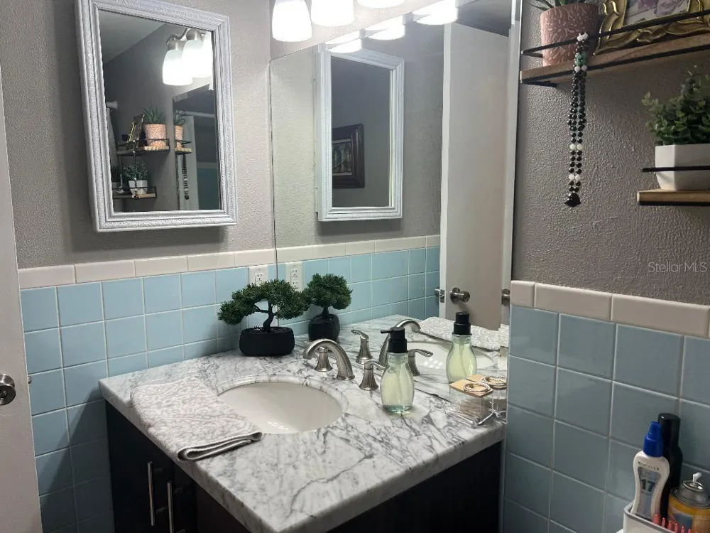 2000 WORLD PARKWAY BOULEVARD #20 Clearwater, FL 33763