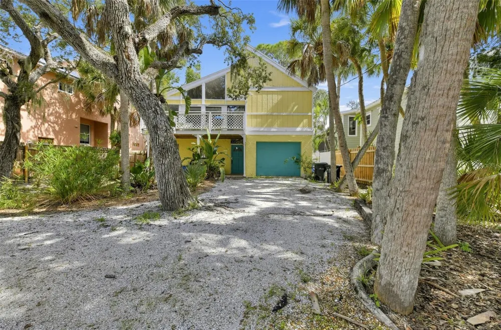 5059 COMMONWEALTH DRIVE Sarasota, FL 34242