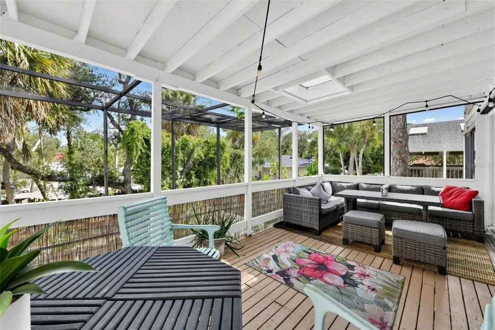 5059 COMMONWEALTH DRIVE Sarasota, FL 34242