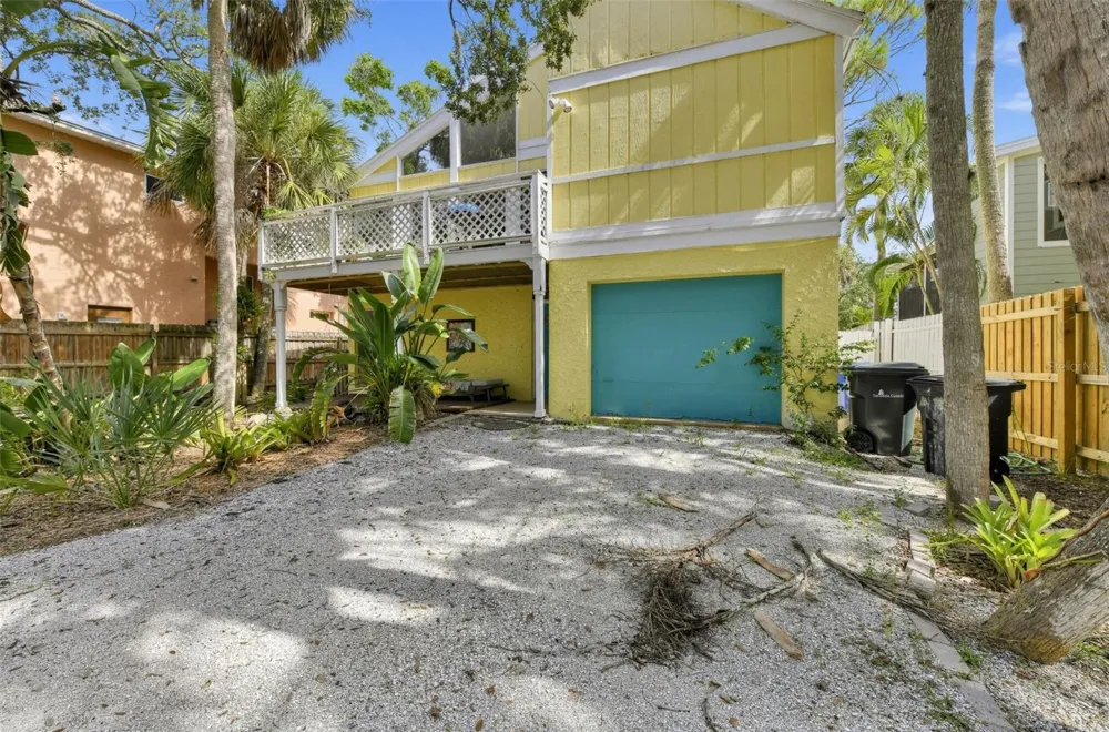 5059 COMMONWEALTH DRIVE Sarasota, FL 34242