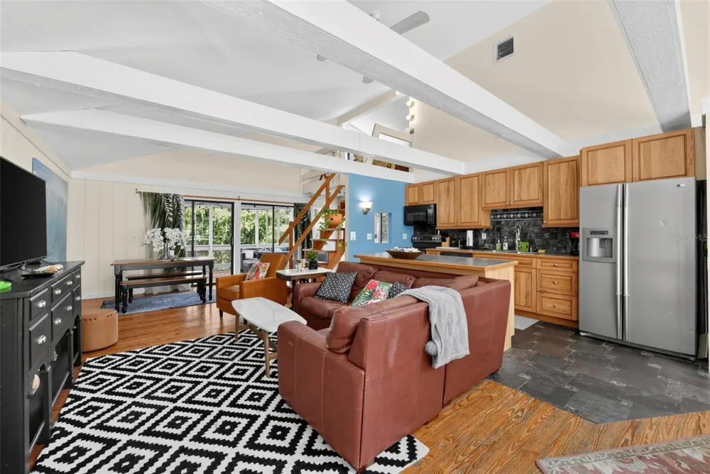 5059 COMMONWEALTH DRIVE Sarasota, FL 34242