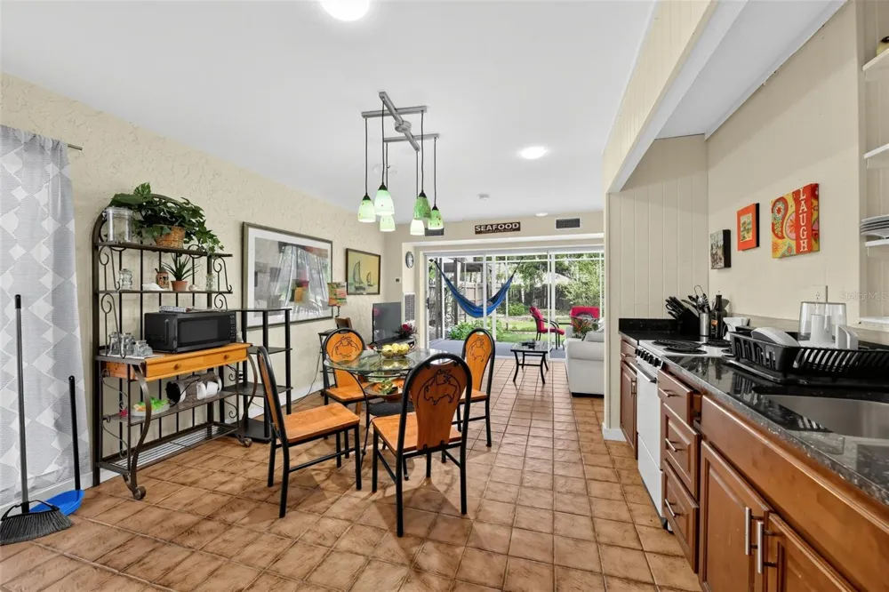 5059 COMMONWEALTH DRIVE Sarasota, FL 34242