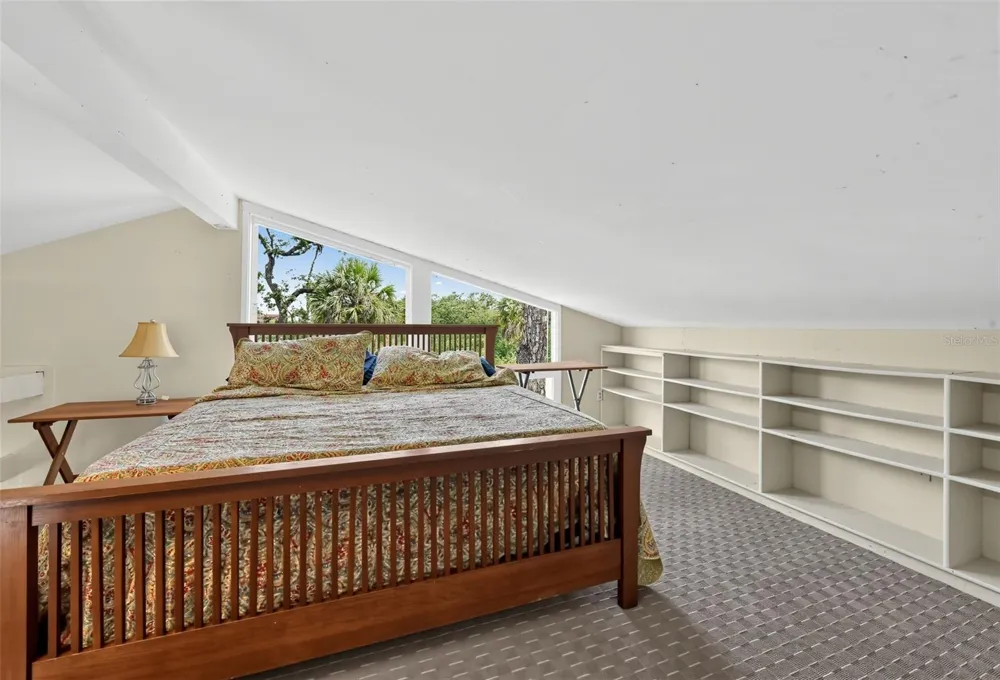 5059 COMMONWEALTH DRIVE Sarasota, FL 34242
