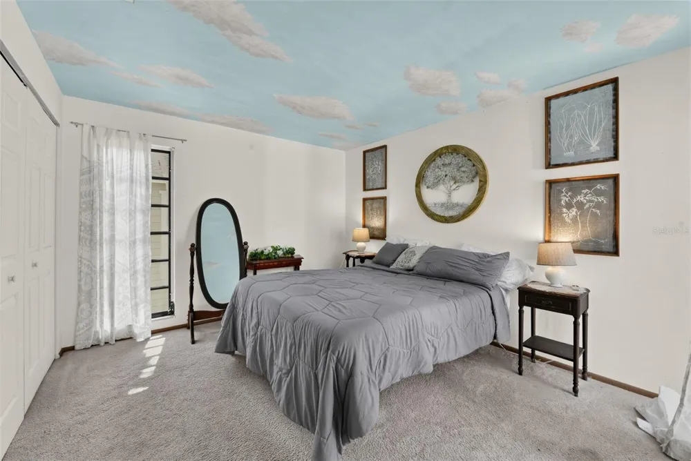 5059 COMMONWEALTH DRIVE Sarasota, FL 34242