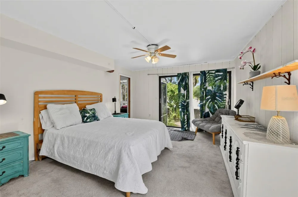 5059 COMMONWEALTH DRIVE Sarasota, FL 34242