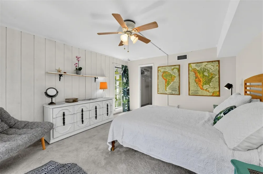 5059 COMMONWEALTH DRIVE Sarasota, FL 34242