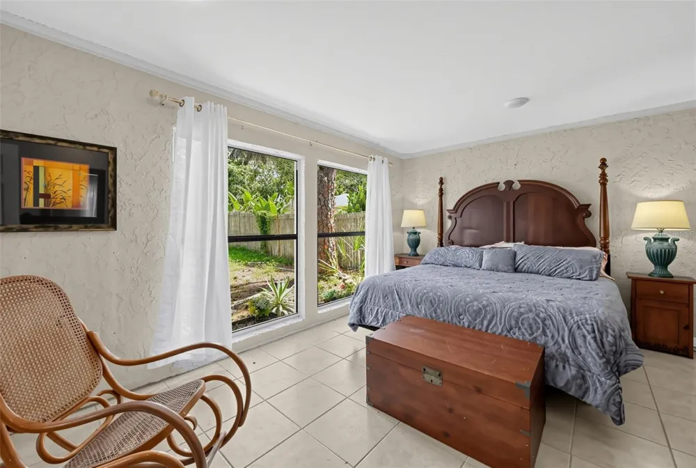 5059 COMMONWEALTH DRIVE Sarasota, FL 34242