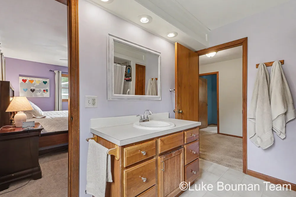 17521 Whippoorwill Drive Grand Haven Charter Township, MI 49417