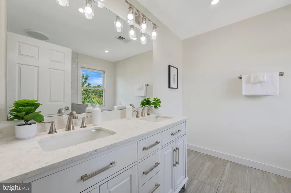 3512 HAMMERSTONE ROAD Laurel, MD 20724