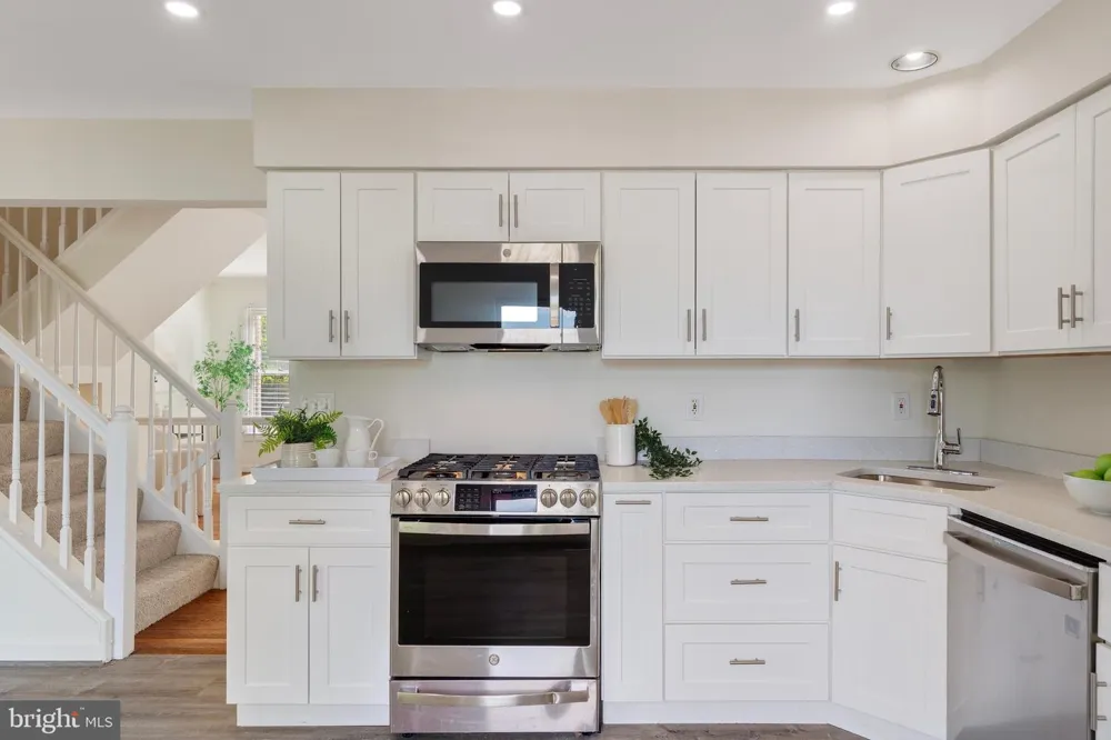 3512 HAMMERSTONE ROAD Laurel, MD 20724