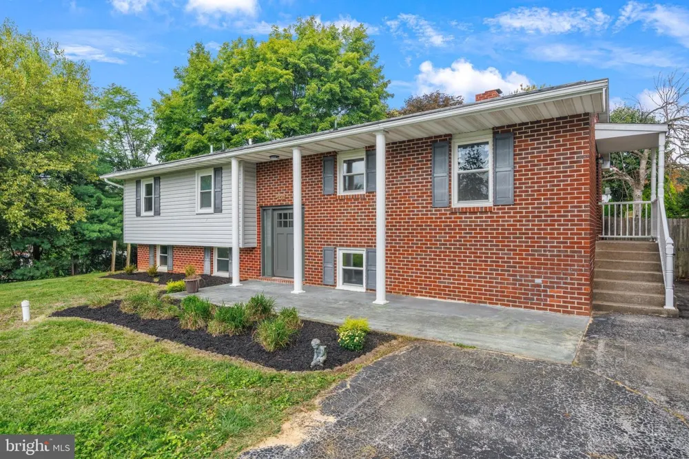 4903 ORIOLE COURT Westminster, MD 21158