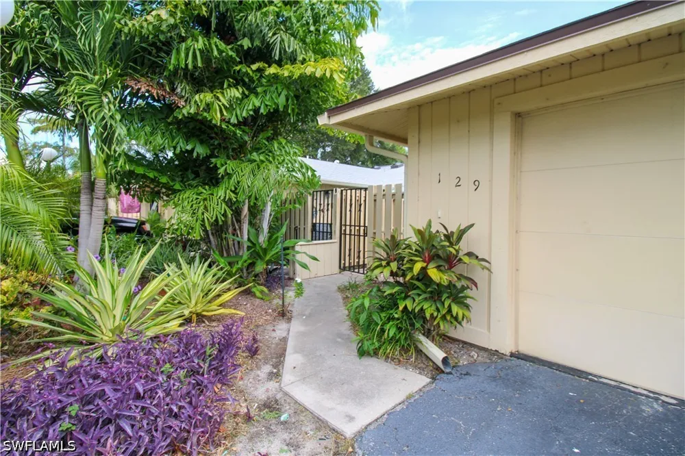 Forest Lakes Boulevard #129 Naples, FL 34105