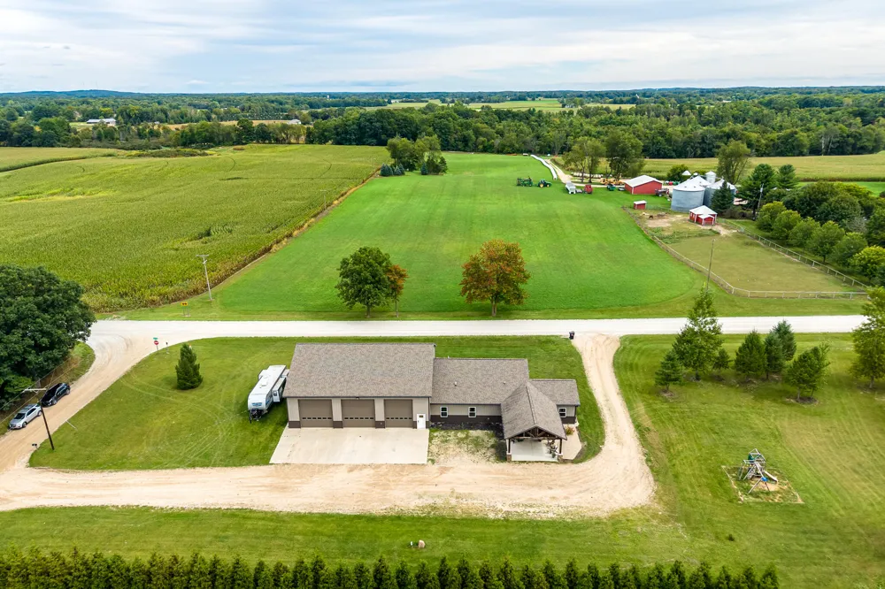 5547 W Duckland Road Sidney, MI 48885