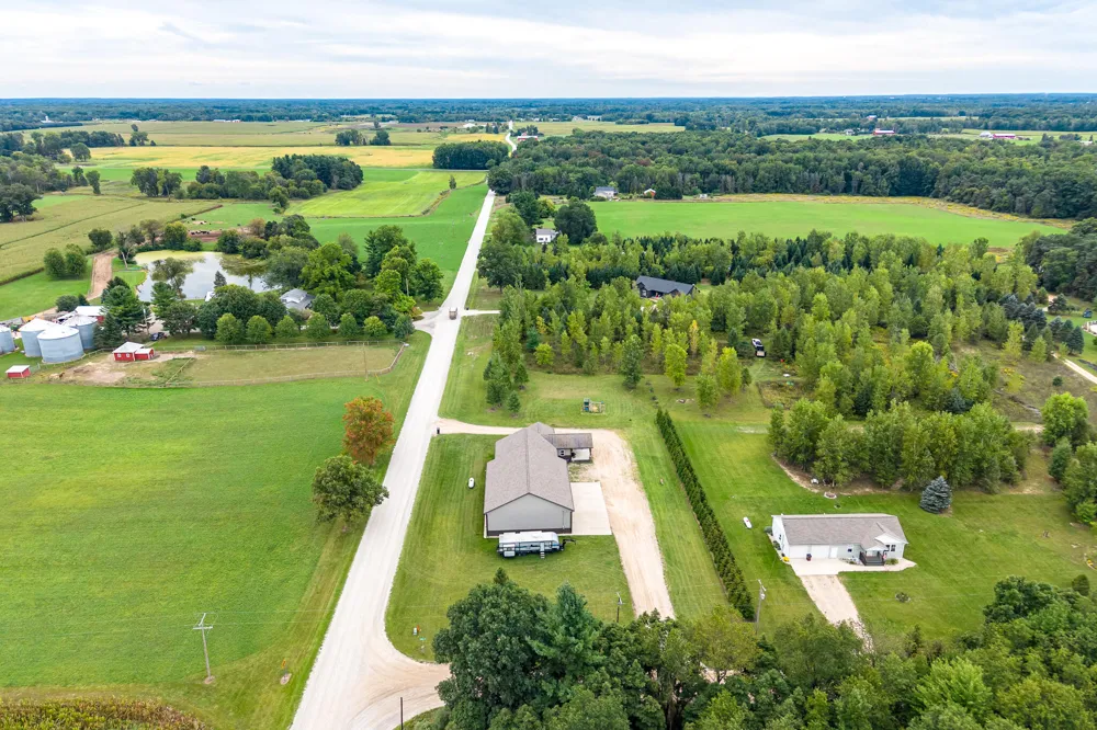5547 W Duckland Road Sidney, MI 48885