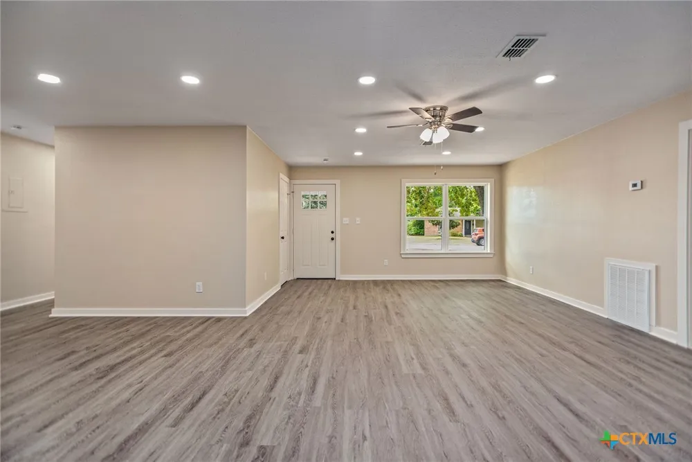 526 Fairmont Street Port Lavaca, TX 77979