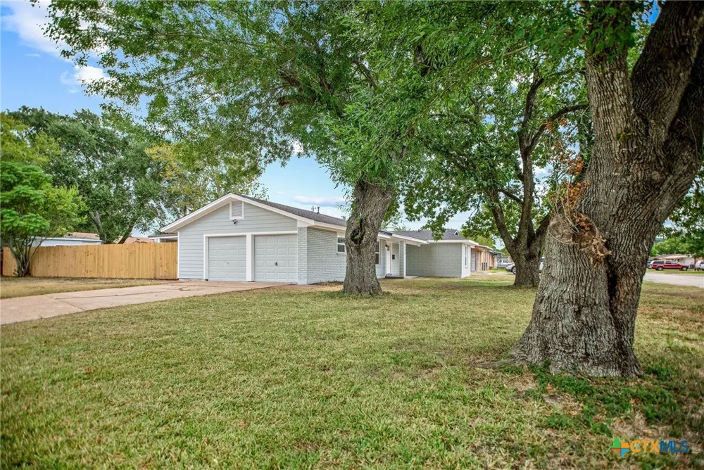 526 Fairmont Street Port Lavaca, TX 77979