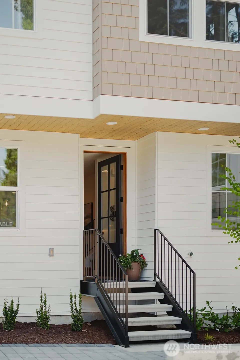 11812 NE 103rd Place Kirkland, WA 98033