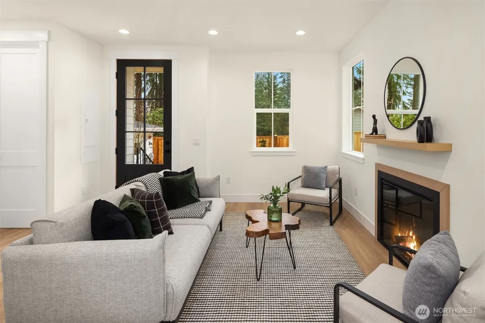 11812 NE 103rd Place Kirkland, WA 98033