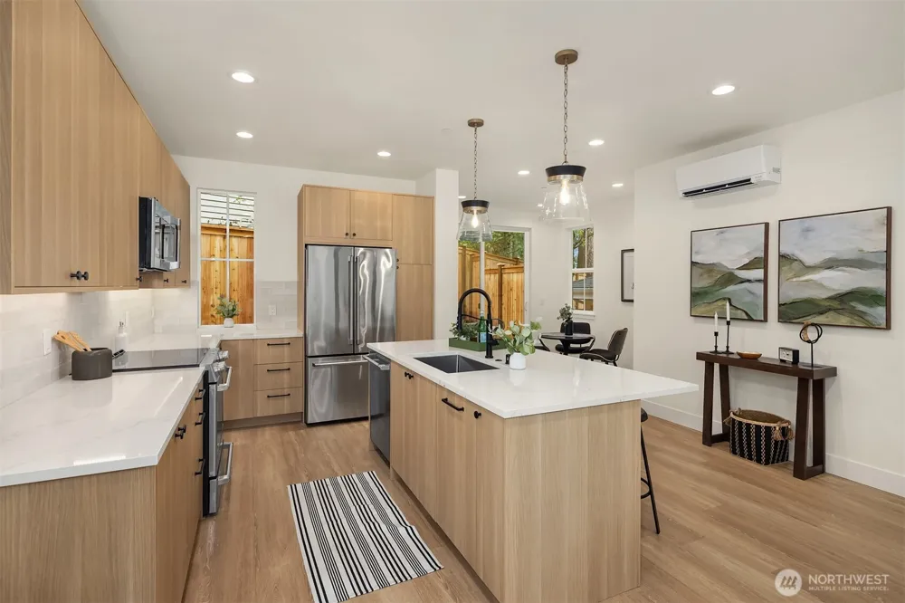 11812 NE 103rd Place Kirkland, WA 98033