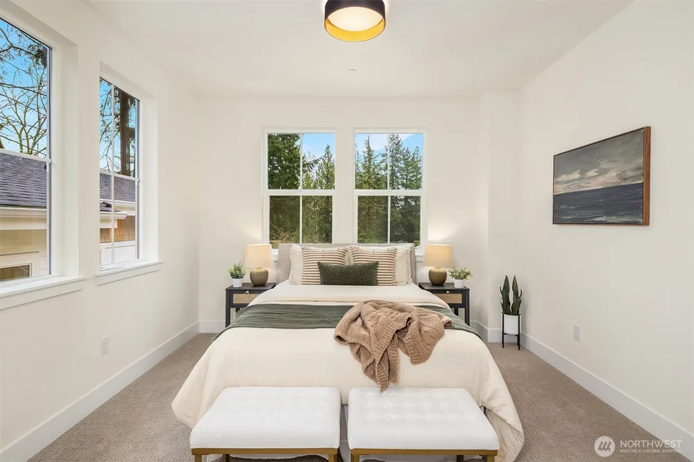 11812 NE 103rd Place Kirkland, WA 98033