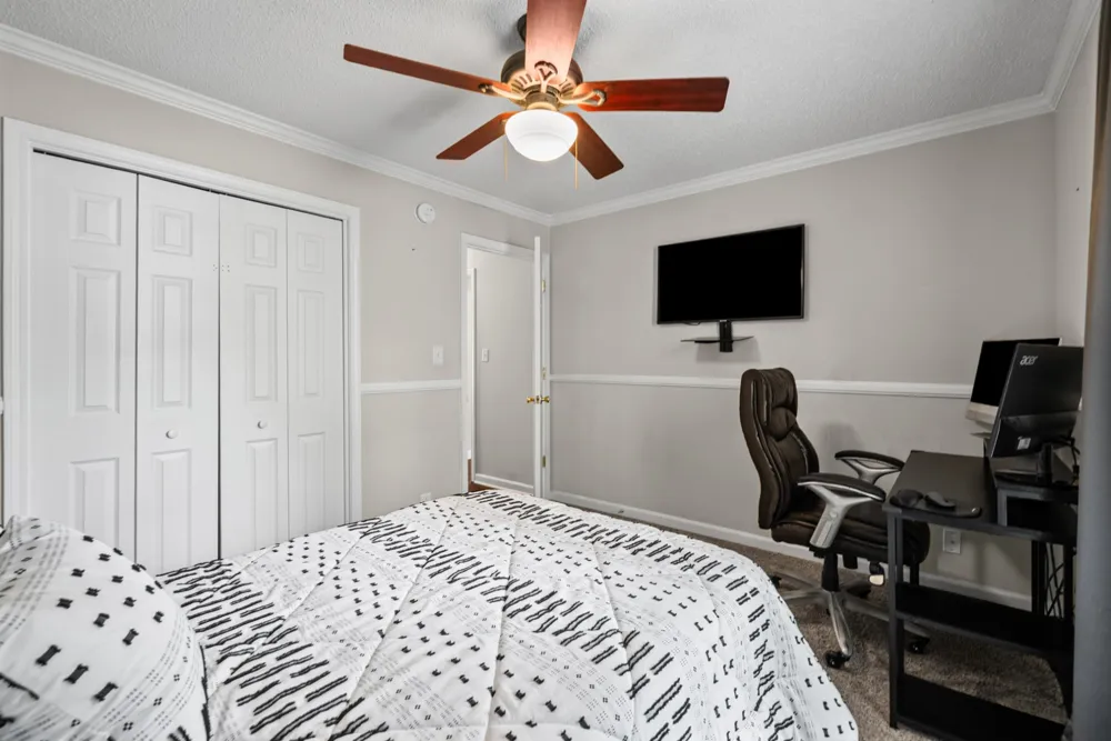 2622 Del Ray Dr Clarksville, TN 37040