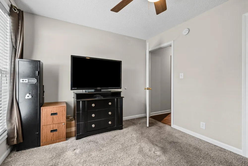 2622 Del Ray Dr Clarksville, TN 37040