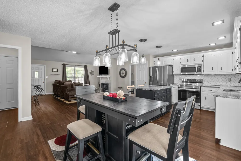 2622 Del Ray Dr Clarksville, TN 37040