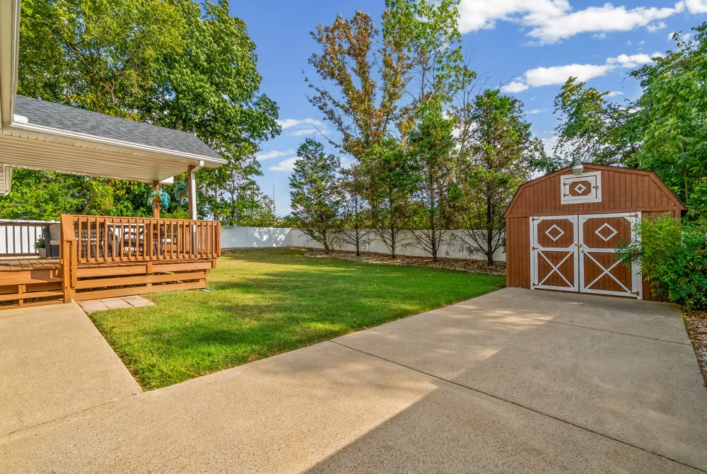 2622 Del Ray Dr Clarksville, TN 37040