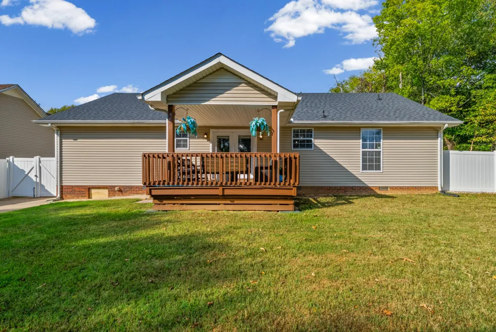 2622 Del Ray Dr Clarksville, TN 37040